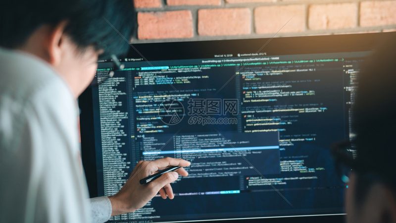 ERP系统开发费用是一次性买断还是按年续费